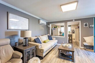 Building Photo - 2402 Rodney Dr