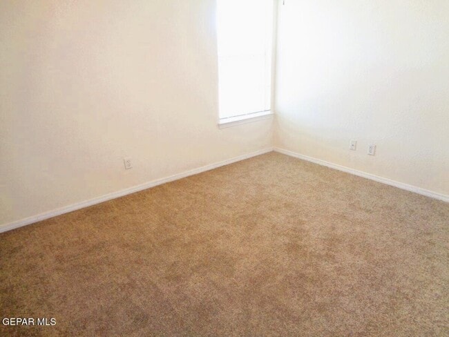 Building Photo - 12348 Tierra Humeda Dr