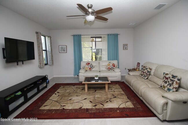 Building Photo - 3039 Burghley Park Way