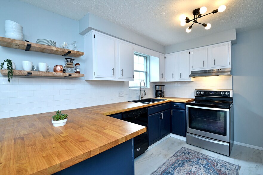 Building Photo - 1823 Koran Ave NW