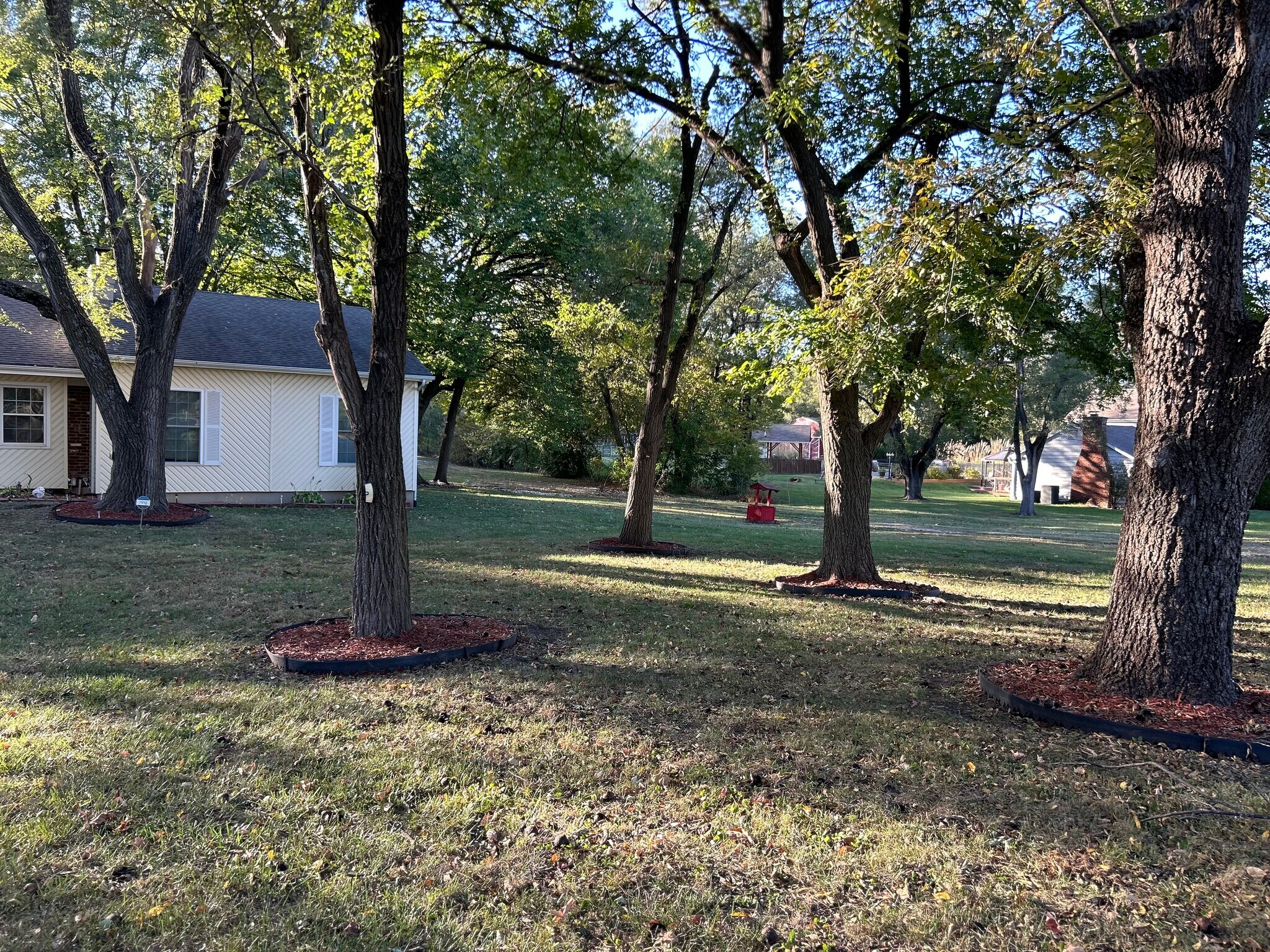 Building Photo - 1205 N Parker St