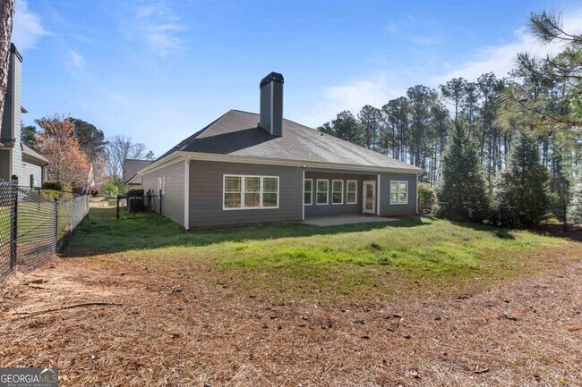 Building Photo - 1000 McInteer Cir