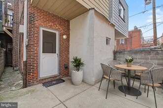Building Photo - 1425 Jackson St