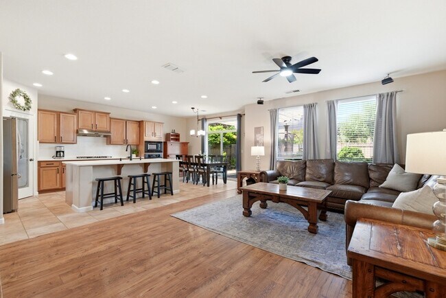 Building Photo - 1282 Seymour Cir
