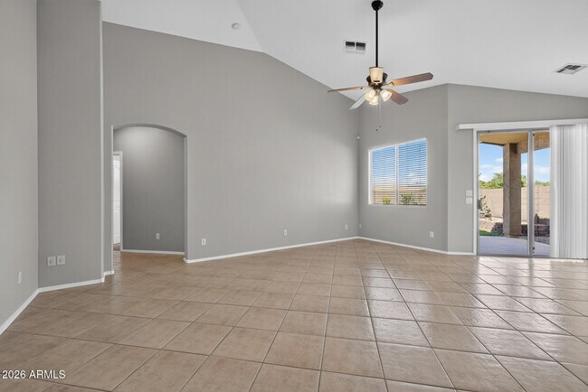 Building Photo - 3096 E Kingbird Pl