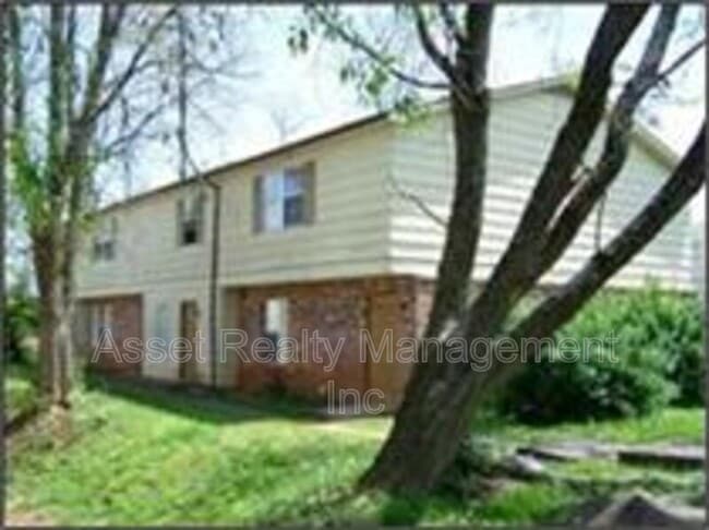 Building Photo - 9153 Cedarpark Ln NW