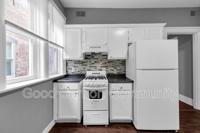 Building Photo - 1073 Grant St