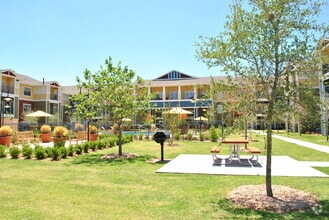 Building Photo - Mariposa at Jason Avenue