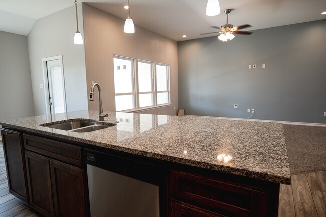 Building Photo - 7509 Miriam Vale Ct