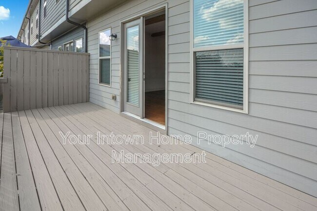 Building Photo - 1896 Skyfall Cir