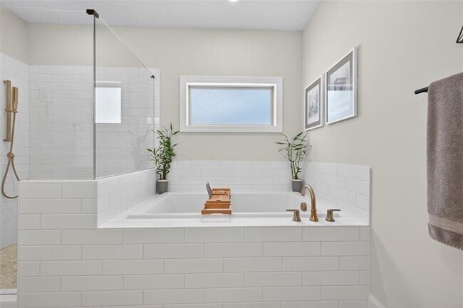 Building Photo - 345 Wiman Park Ln