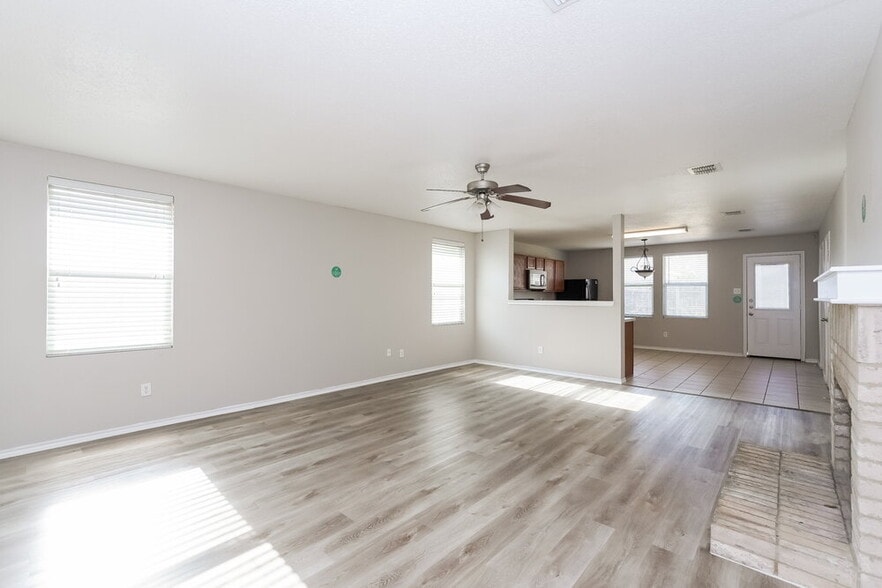 Building Photo - 3969 Irish Setter Dr