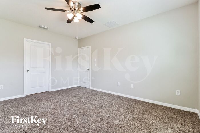 Building Photo - 36048 Carriage Pine Ct