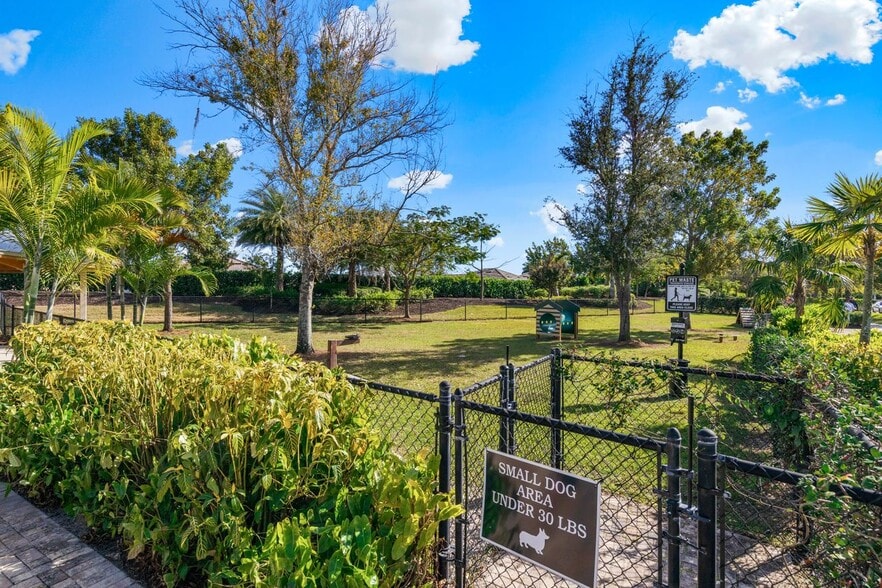 Building Photo - 14832 Dockside Ln