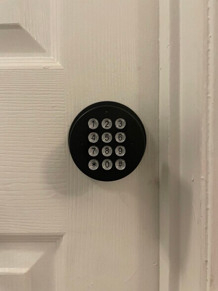 Building Photo - 3115 Marshall Dr