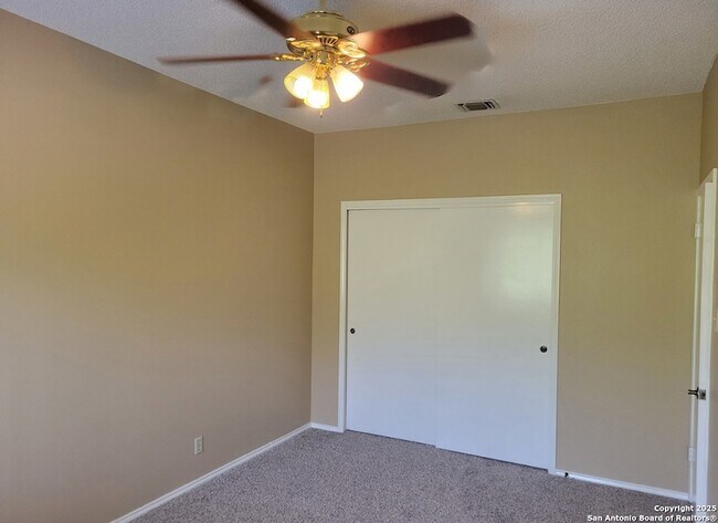 Building Photo - 5955 Heather View