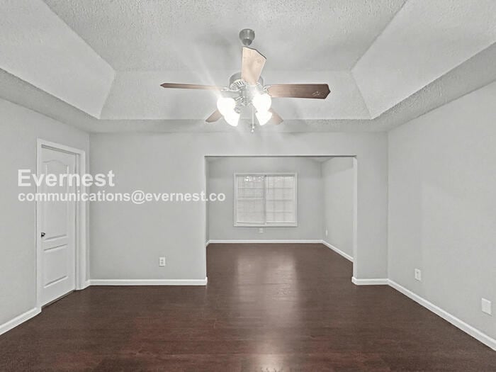 Building Photo - 8612 Thomas Rd