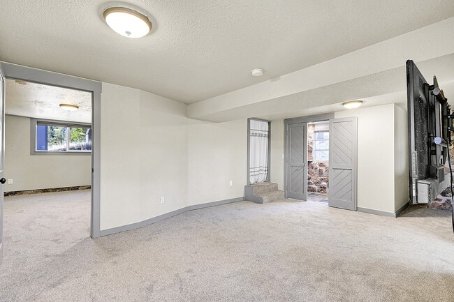 Building Photo - 11845 US Hwy 285