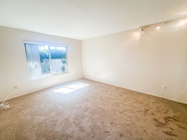 Building Photo - SD: 2B/2BA in the Westwood Community of Rancho Bernardo featuring Air Conditioning and 2-car deta...