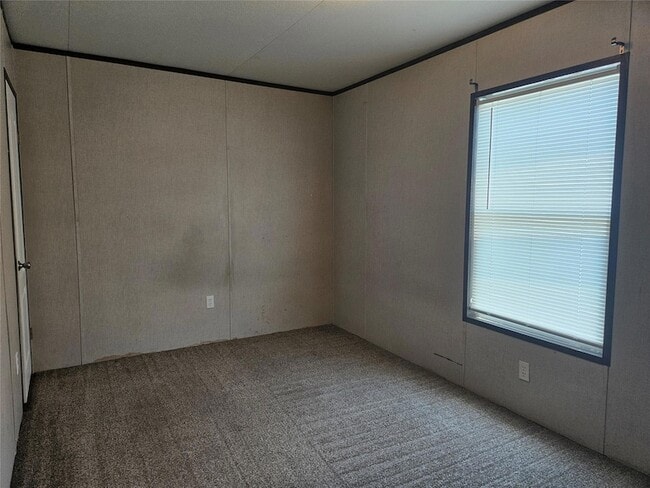 Building Photo - 112 Bosque