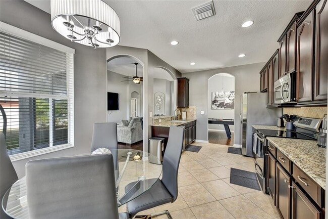 Building Photo - 7514 Forest Mere Dr