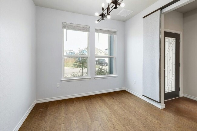 Building Photo - 15801 Crissom Ln
