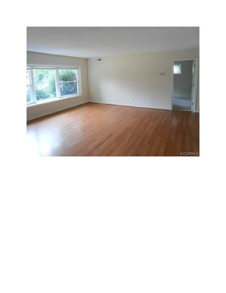 Building Photo - 9302 Woodcrest Rd