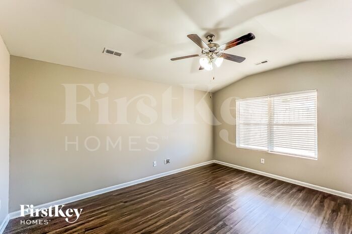Primary Photo - 540 Waterstone Dr