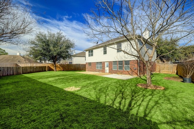 Building Photo - 24423 Pepperrell Pl St