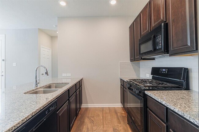 Building Photo - 20715 Westfield Grove Pl