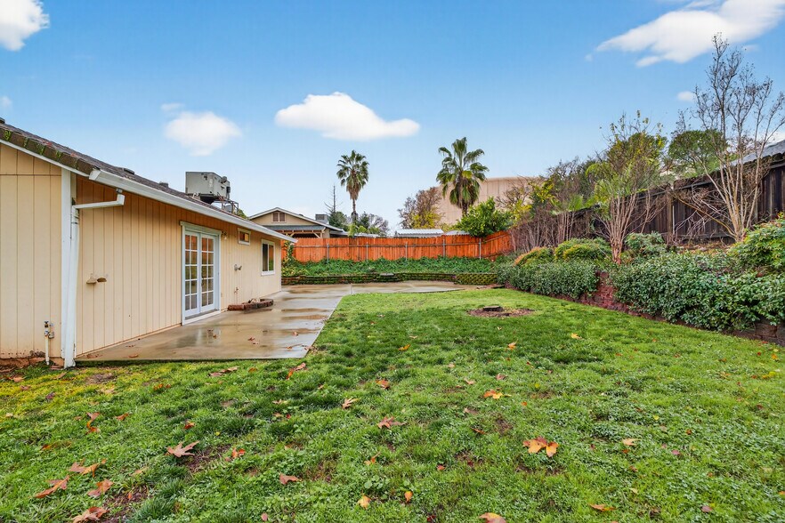 Building Photo - 1288 Grouse Ct