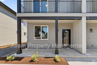 Building Photo - 930 Molalla Ave