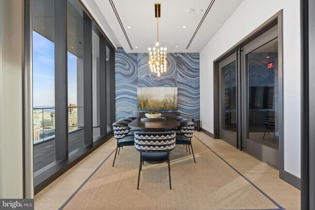 Building Photo - 210 S 12th St