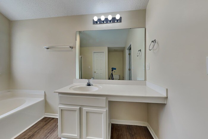 Building Photo - 6209 Patric Alan Ct