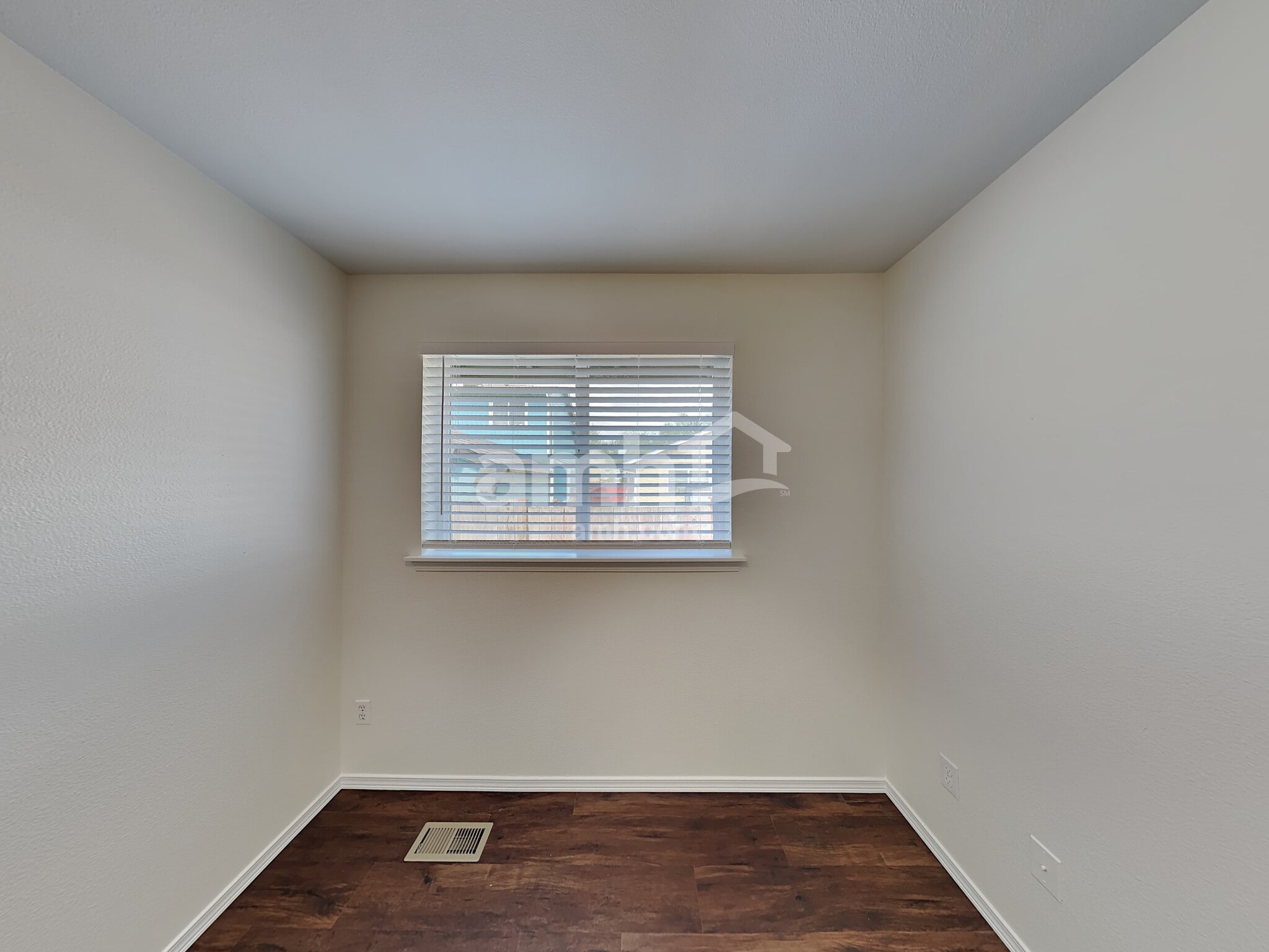 Building Photo - 6424 217th St E