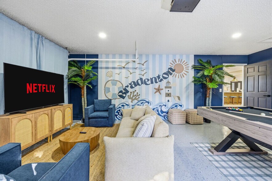 Building Photo - 4907 21st Ave W