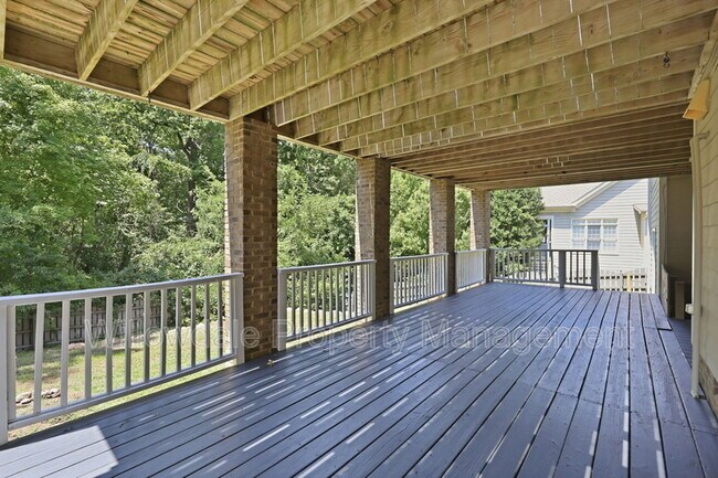 Building Photo - 223 Kinvara Ct