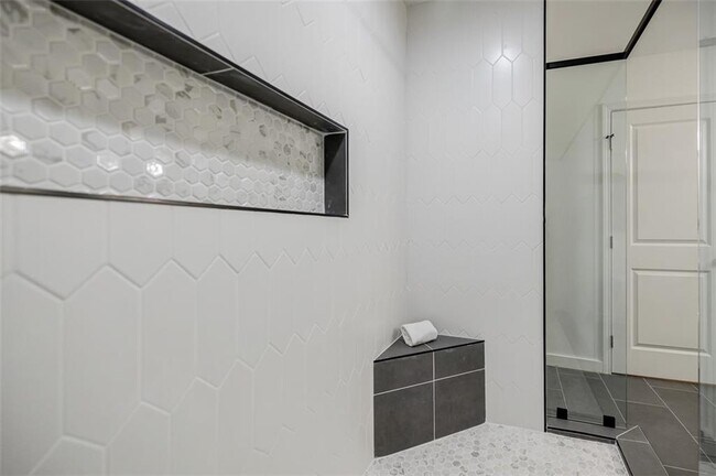 Building Photo - 3154 N Druid Hills Rd