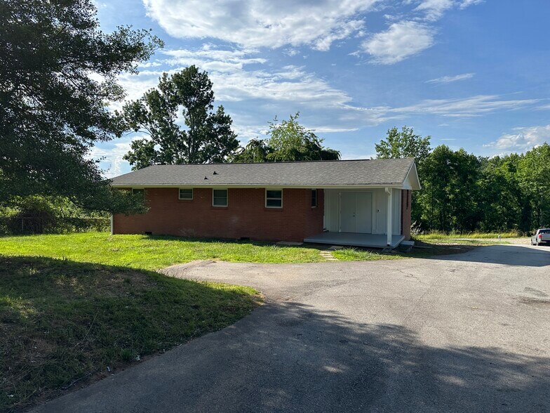 Building Photo - 33 Oakley Dogwood Dr