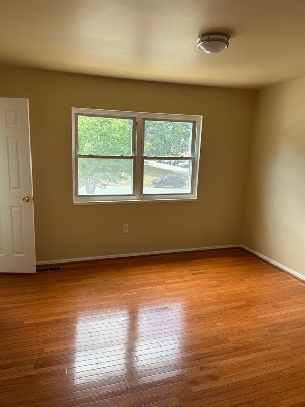 Building Photo - 809 Sledgehammer Dr