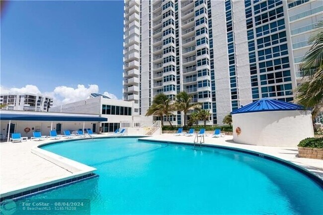 Building Photo - 1360 S Ocean Blvd