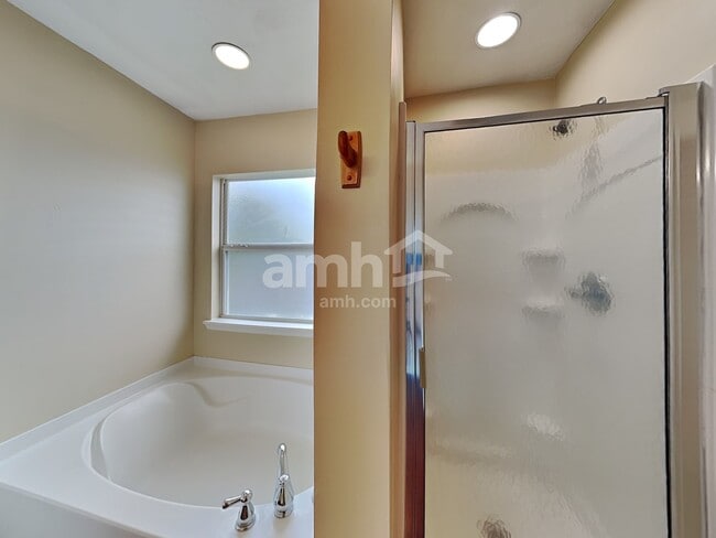 Building Photo - 11659 Spring Board Dr