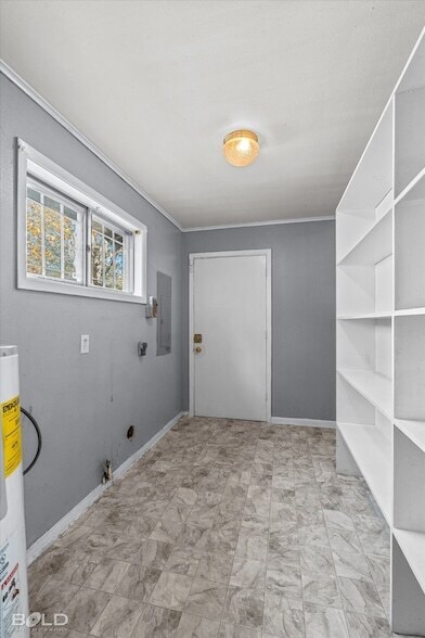 Building Photo - 2754 Lakehurst Ave