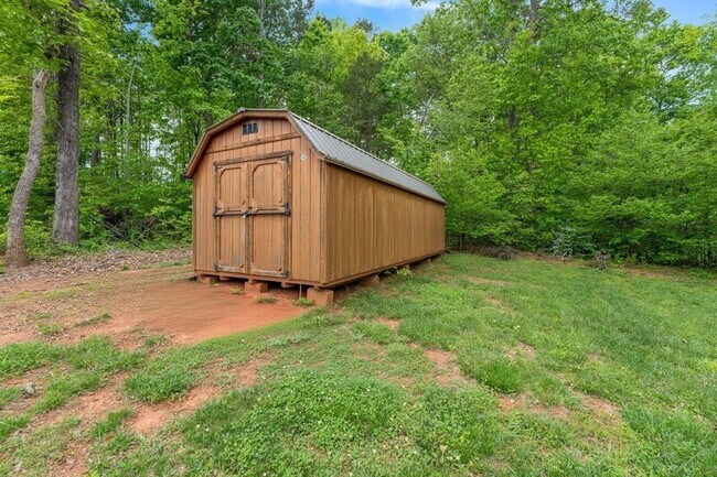 Building Photo - 155 Rose Brier Lane.