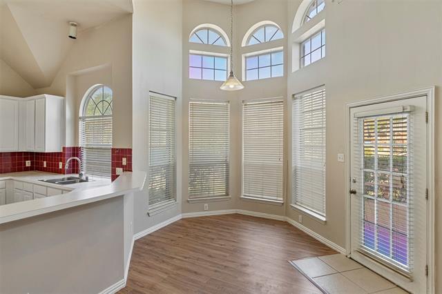 Building Photo - 200 Hawthorne Dr