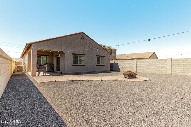 Building Photo - 11204 W Mobile Ln