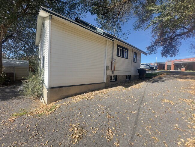 Building Photo - 279 4th N St