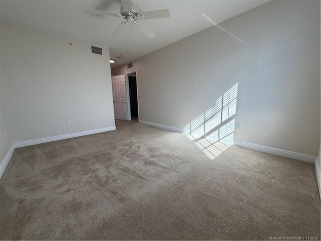 Building Photo - 610 Clematis St