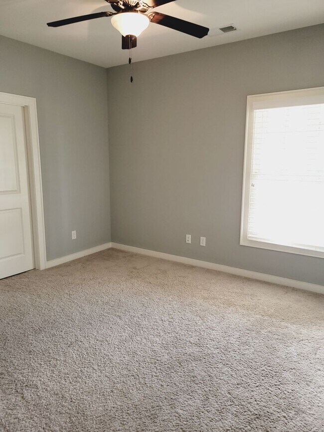 Building Photo - 4417 Tuckahoe Ln