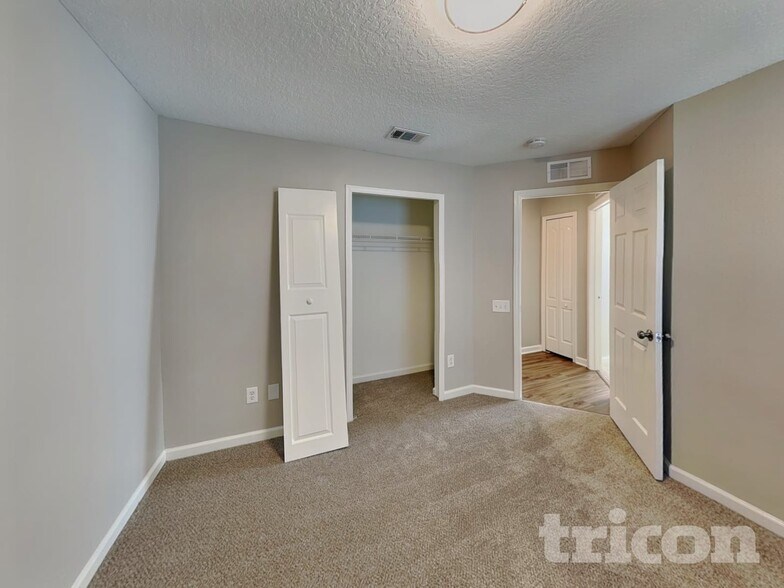 Building Photo - 12429 Cedarfield Dr